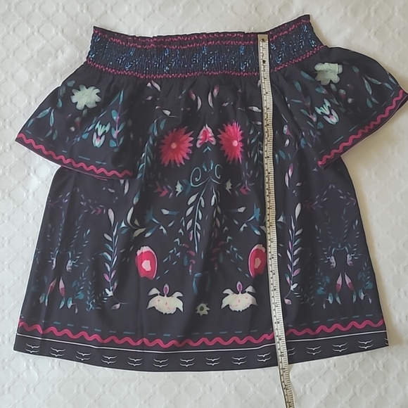 Floral Off-Shoulder Top - Picture 3 of 5